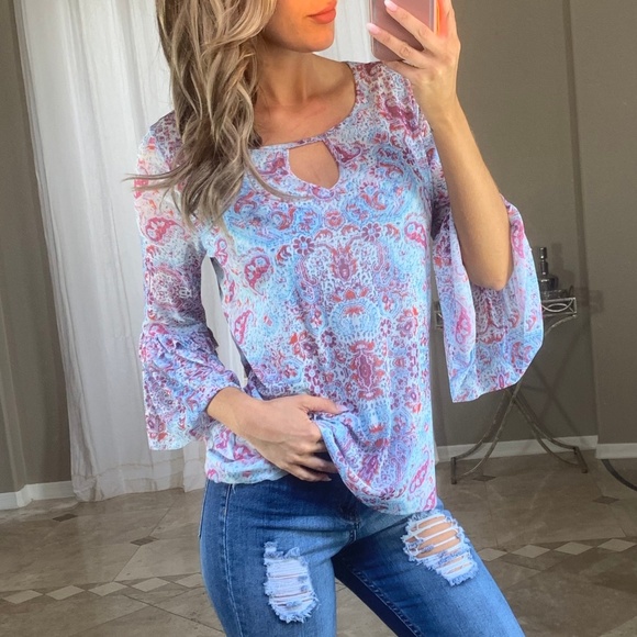 Paisley 70's Blue Pink Flare Sleeves Keyhole Top - Picture 1 of 6